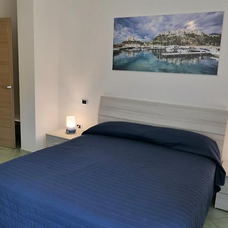 Ganimede Apartament Sperlonga Exterior foto
