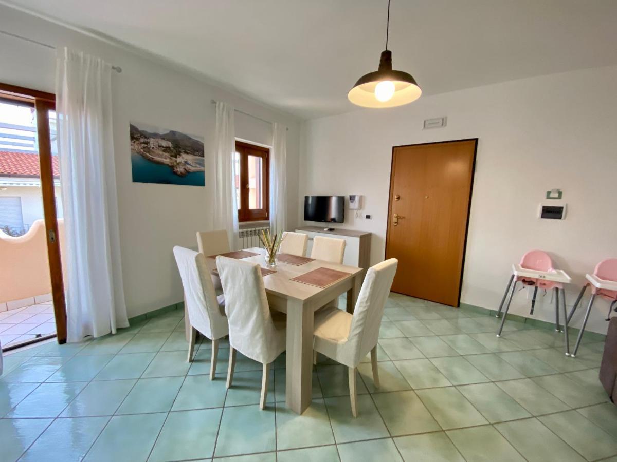 Ganimede Apartament Sperlonga Exterior foto