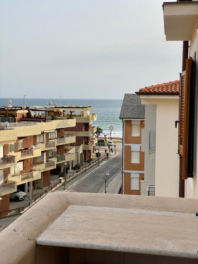 Ganimede Apartament Sperlonga Exterior foto