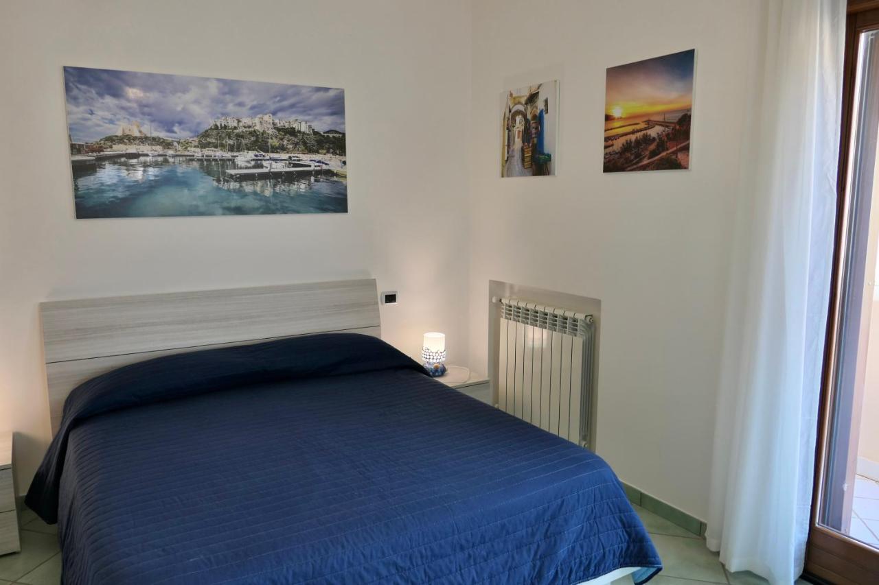 Ganimede Apartament Sperlonga Exterior foto