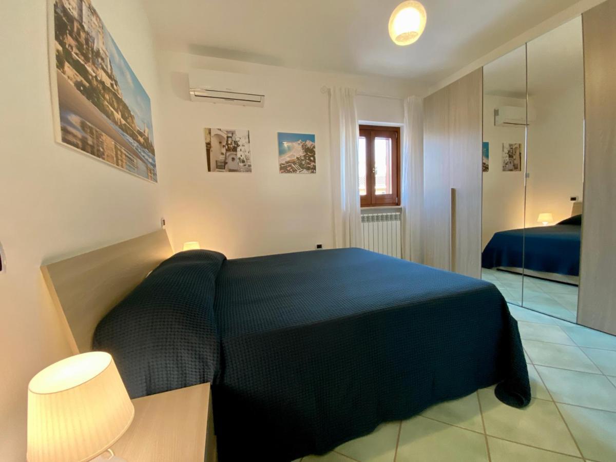 Ganimede Apartament Sperlonga Exterior foto