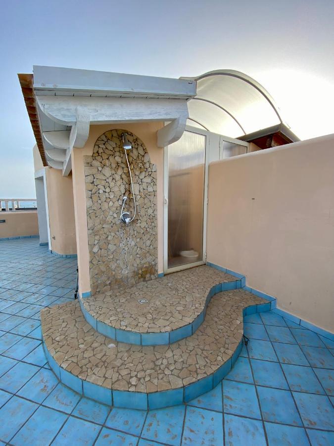 Ganimede Apartament Sperlonga Exterior foto