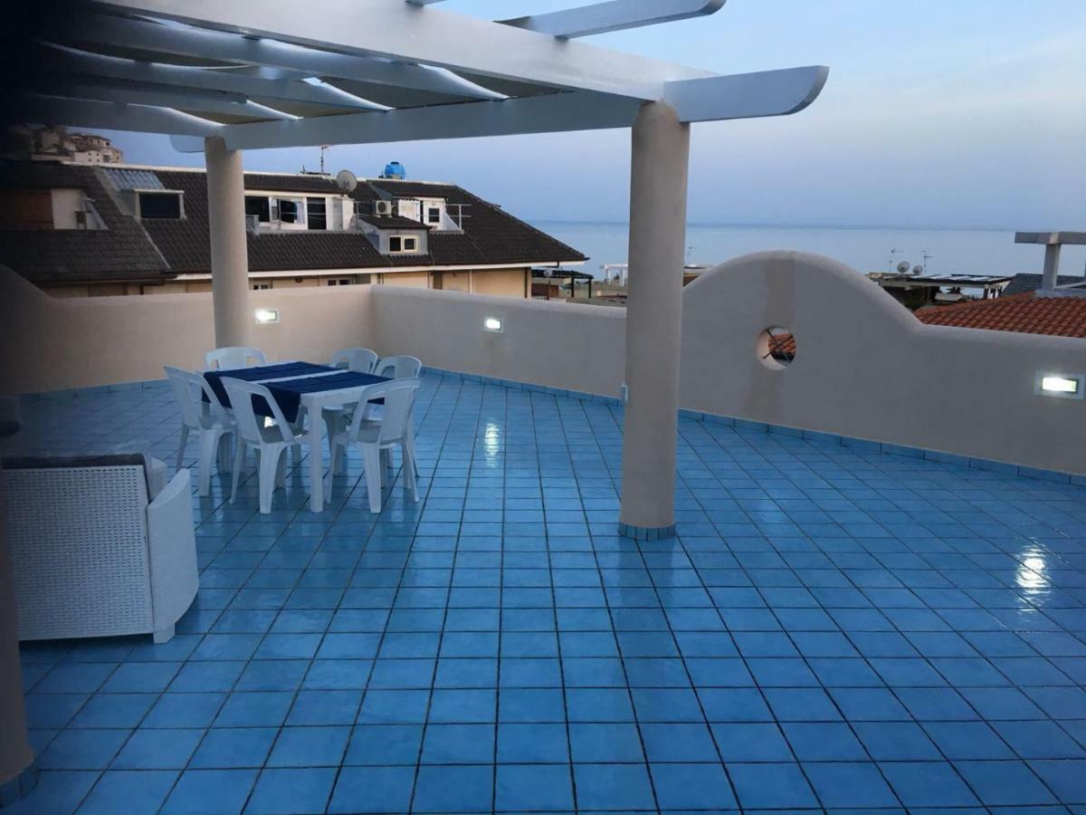 Ganimede Apartament Sperlonga Exterior foto